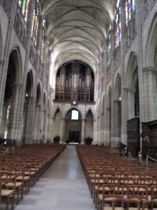 St Denis inside