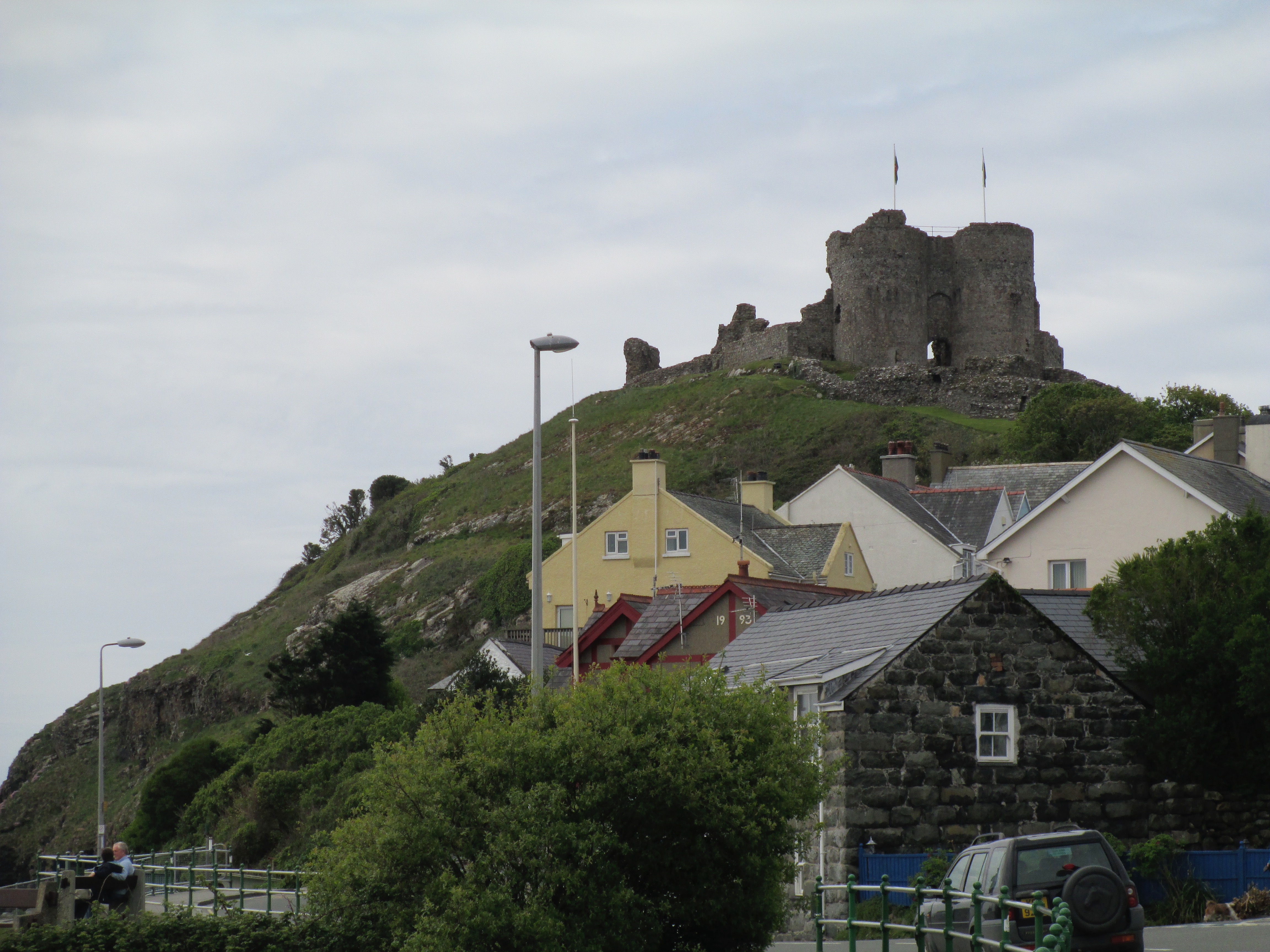criccieth1